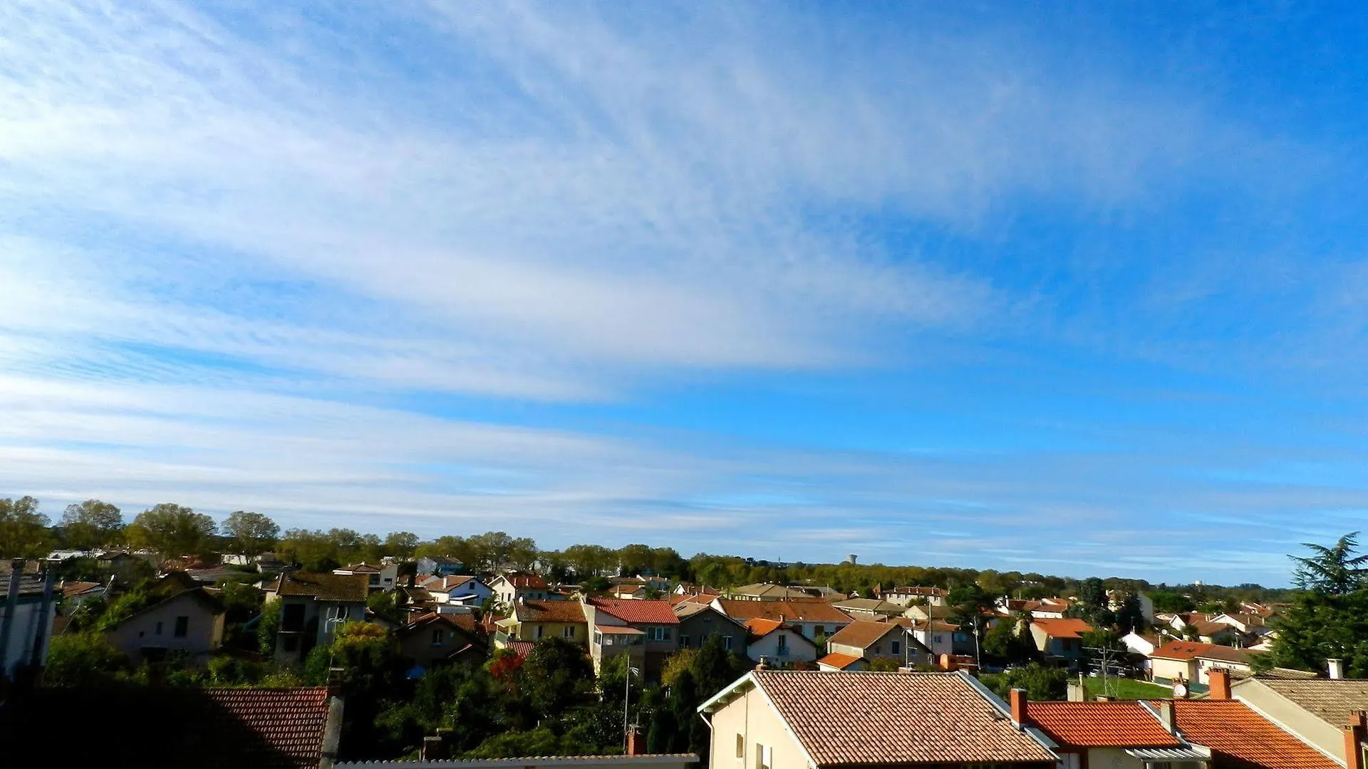 Apartament Sweethome Garonne Tuluza